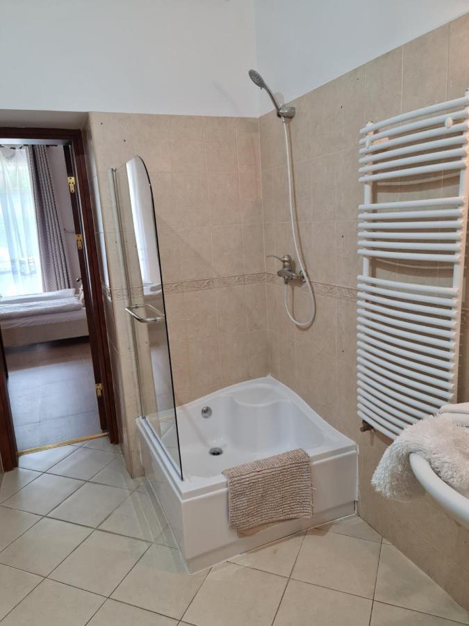 My-Lord Luxapartman Eger Eksteriør billede